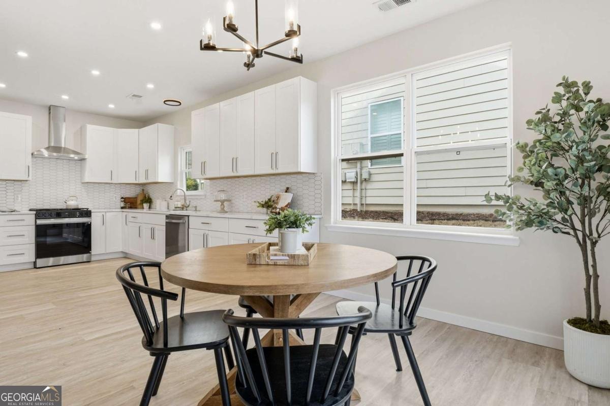 121 Camdyn Circle Woodstock - Photo 12