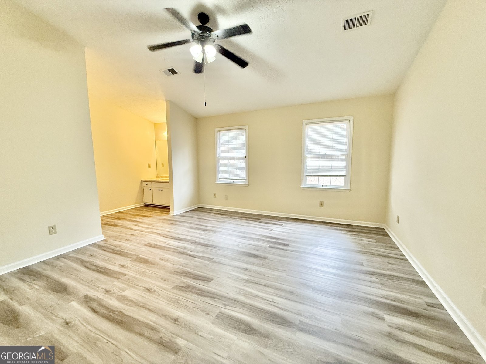 5370 Ridge Forest Drive Stone Mountain - Photo 11