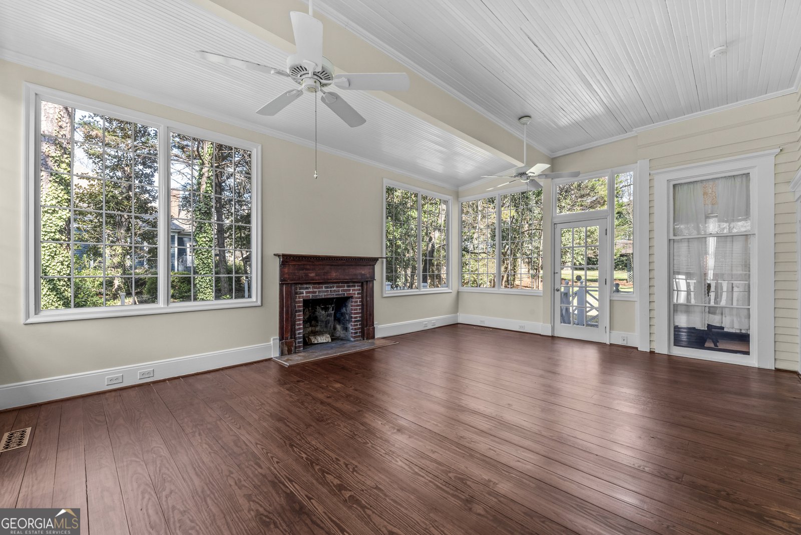 301 East Street Greensboro - Photo 29