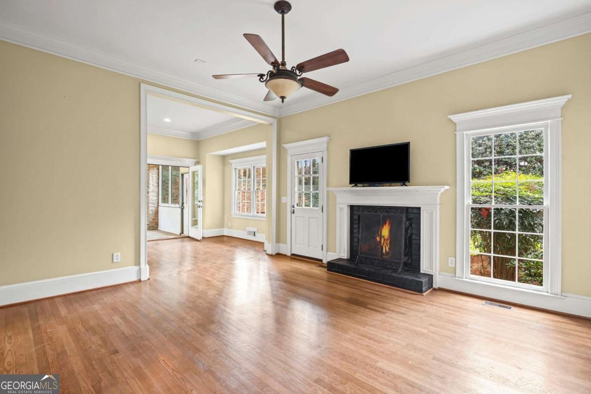 2942 Margaret Mitchell Court Atlanta - Photo 10