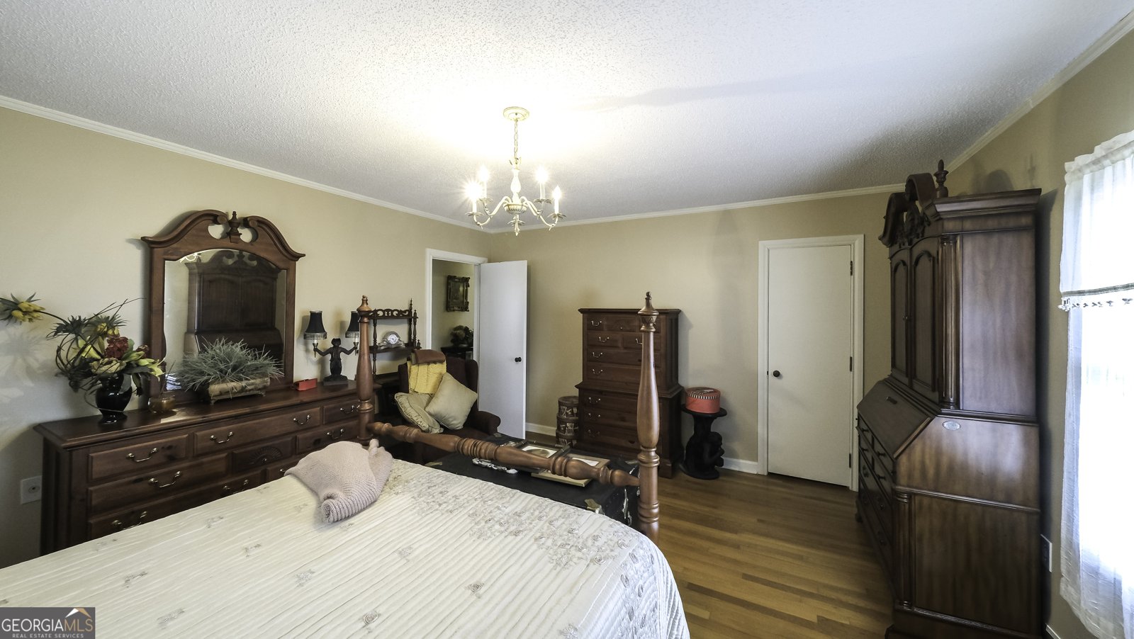 202 Iris Drive Centre - Photo 24