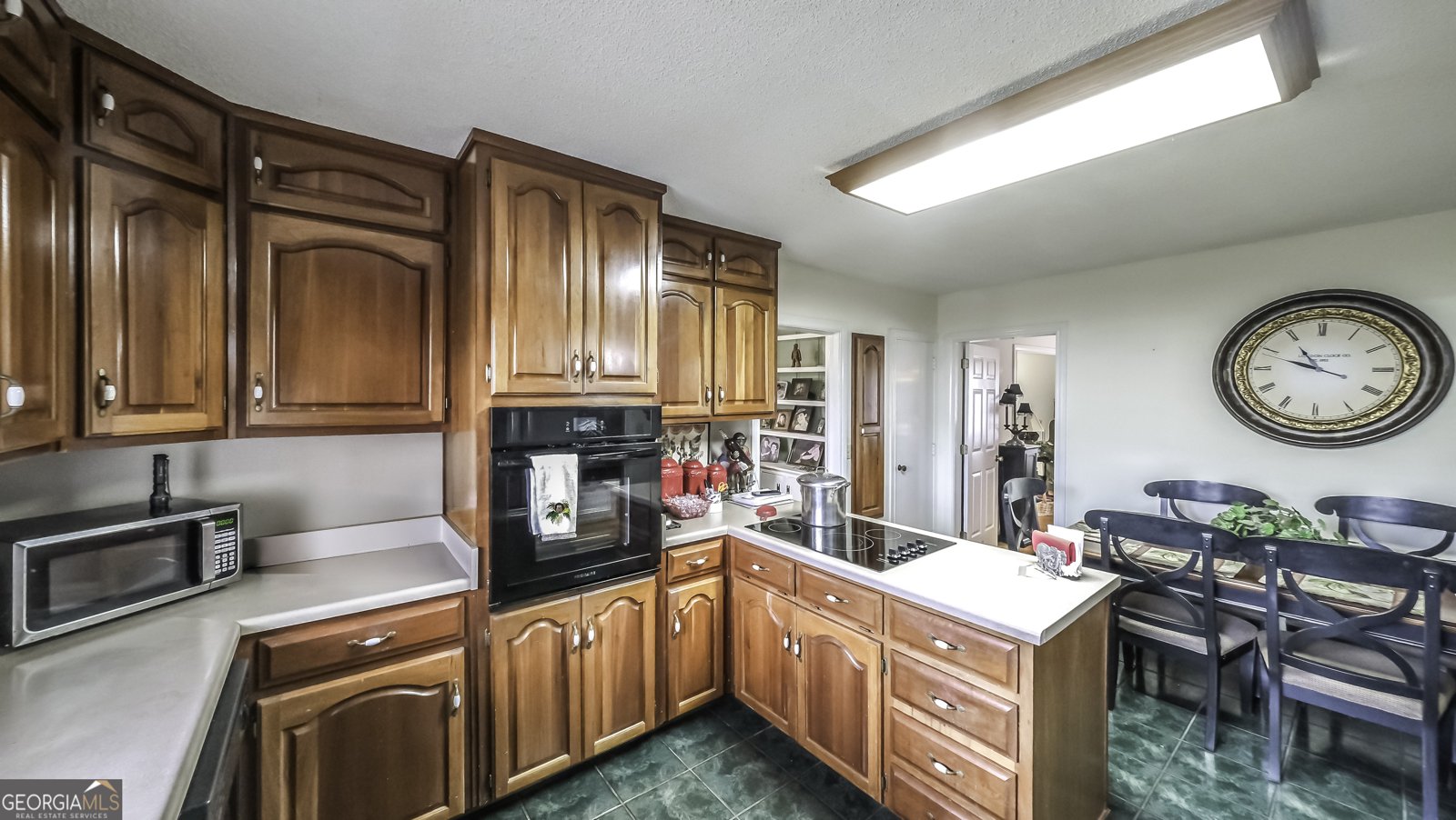 202 Iris Drive Centre - Photo 33