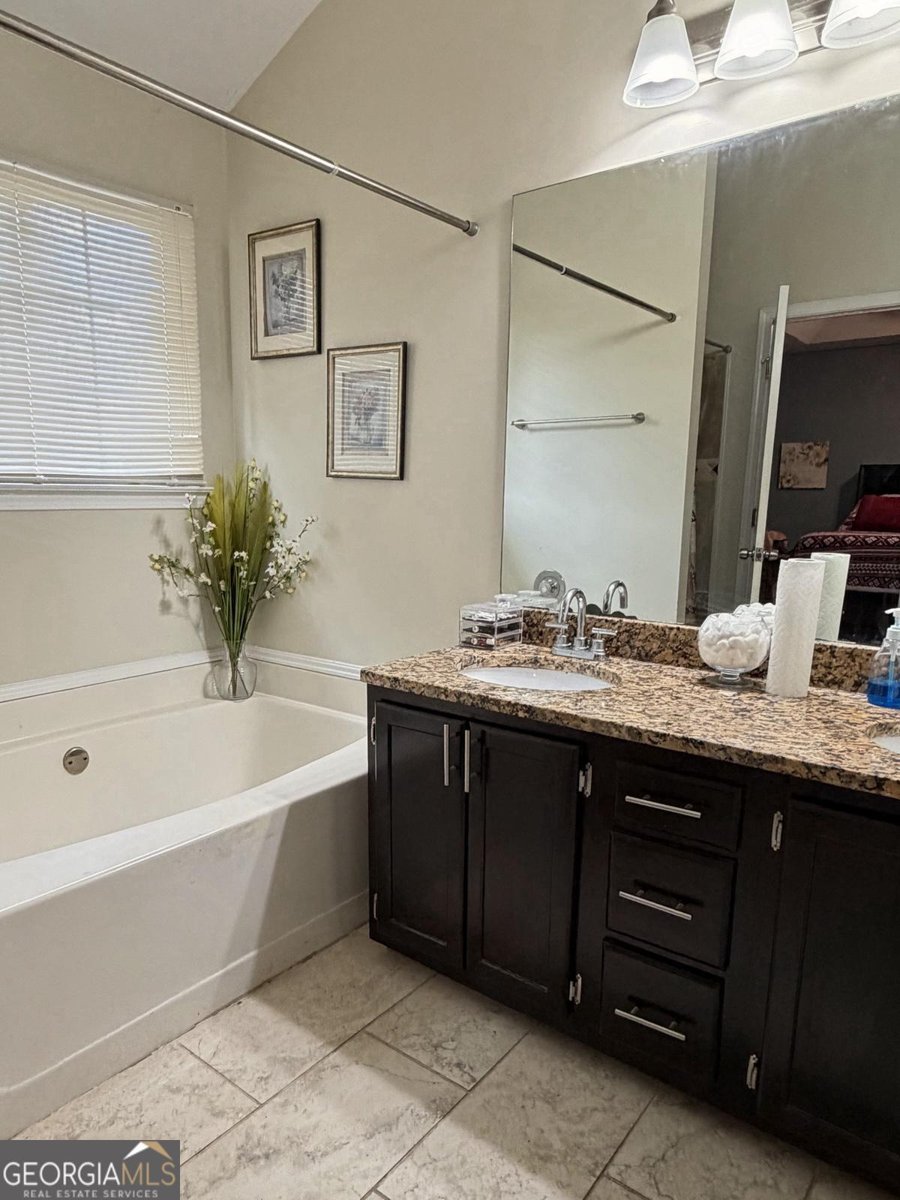 7667 Briar View Court Riverdale - Photo 6