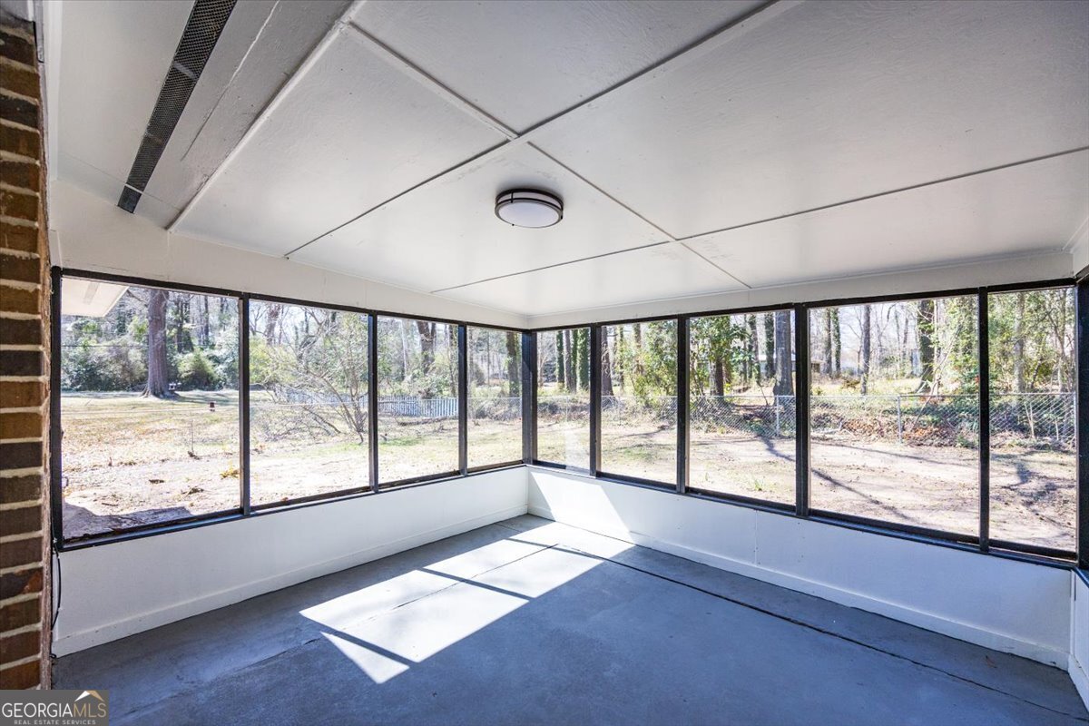 602 N Forest Lake Drive Macon - Photo 7