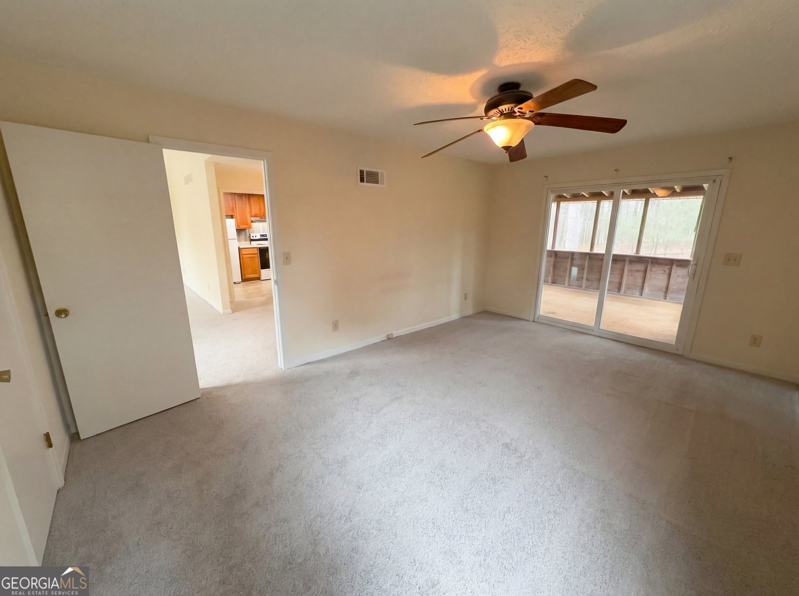 404 Pine Ridge Court Woodstock - Photo 10