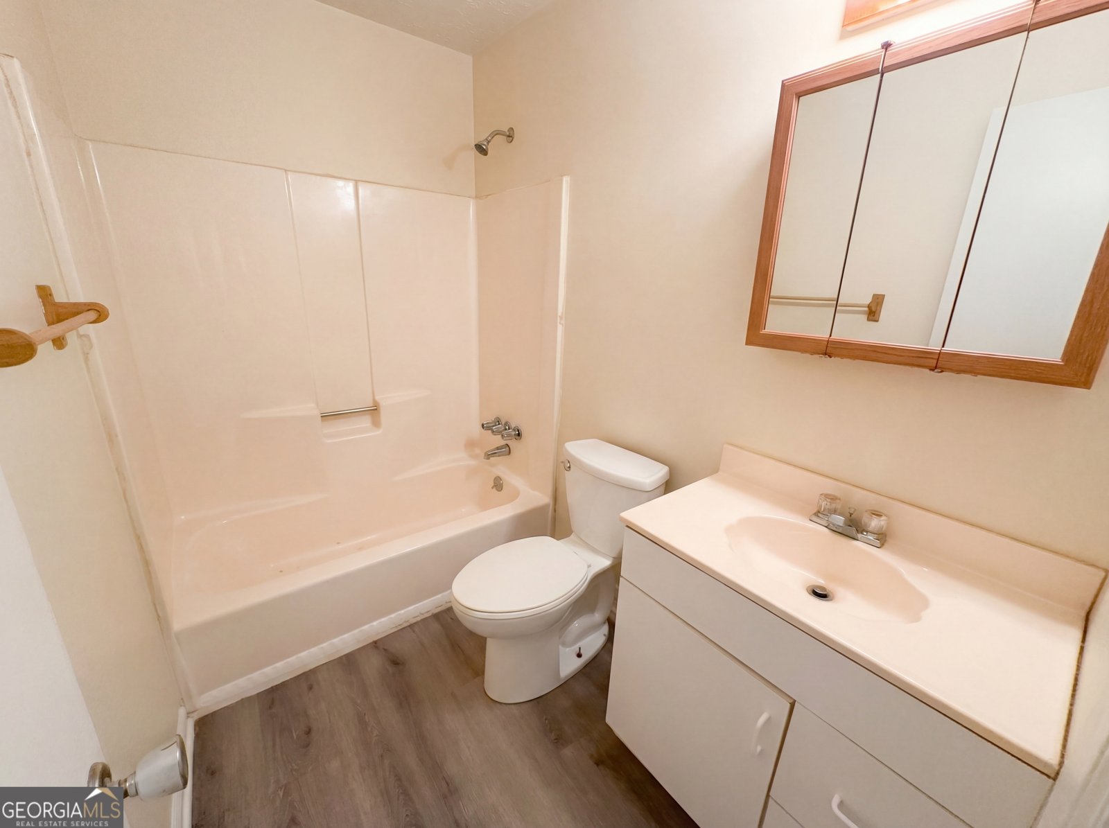 404 Pine Ridge Court Woodstock - Photo 11