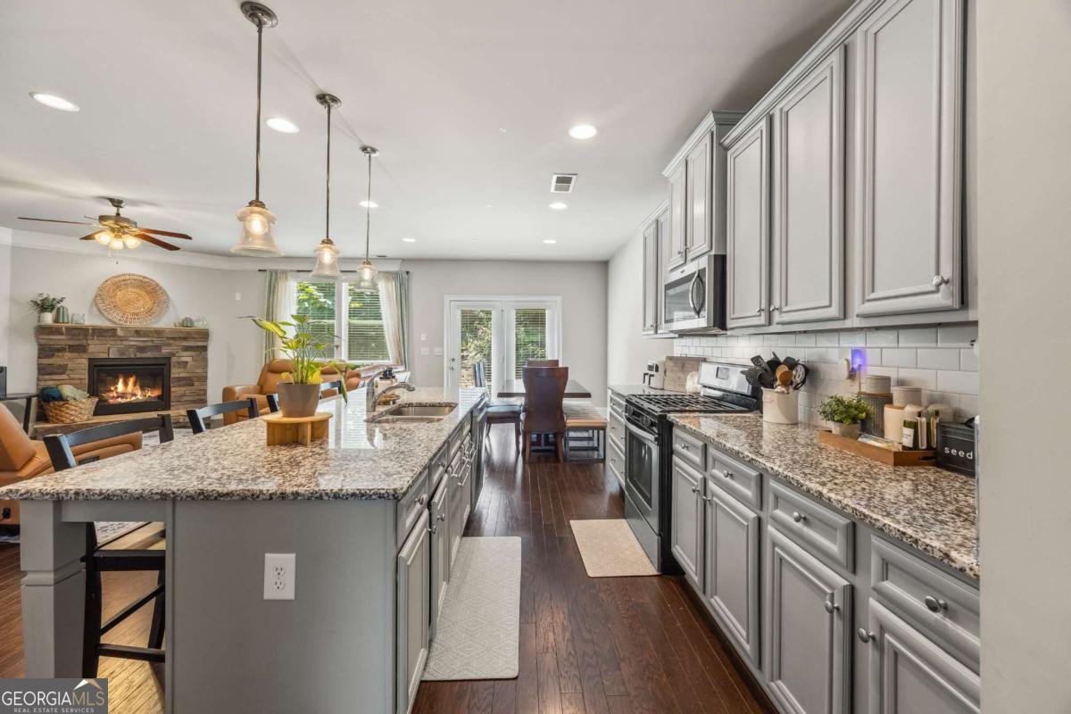 309 Corine Court Lawrenceville - Photo 12