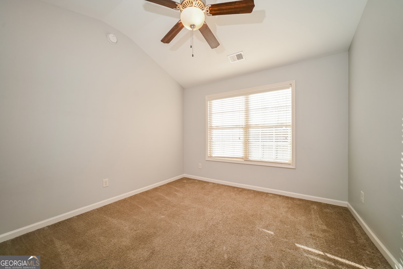 324 Cliffhaven Circle Newnan - Photo 16
