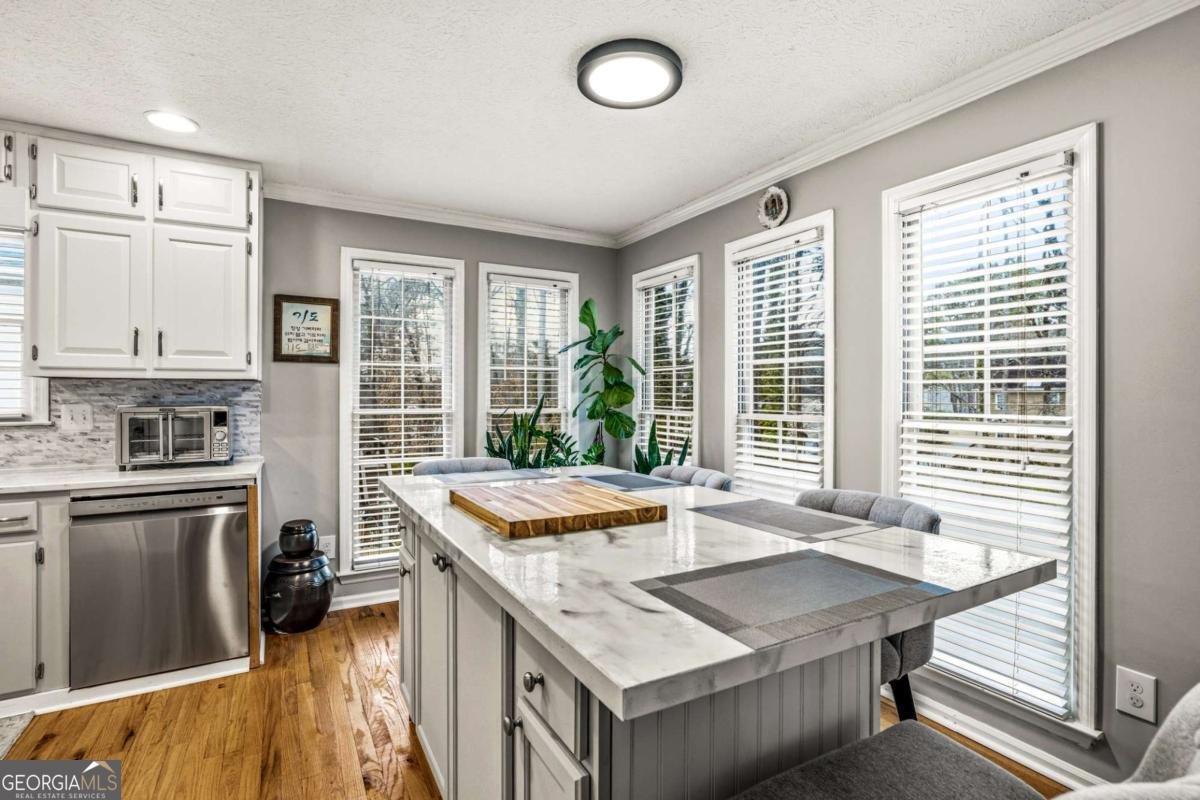 1975 Hunt Crossing Court Lawrenceville - Photo 12