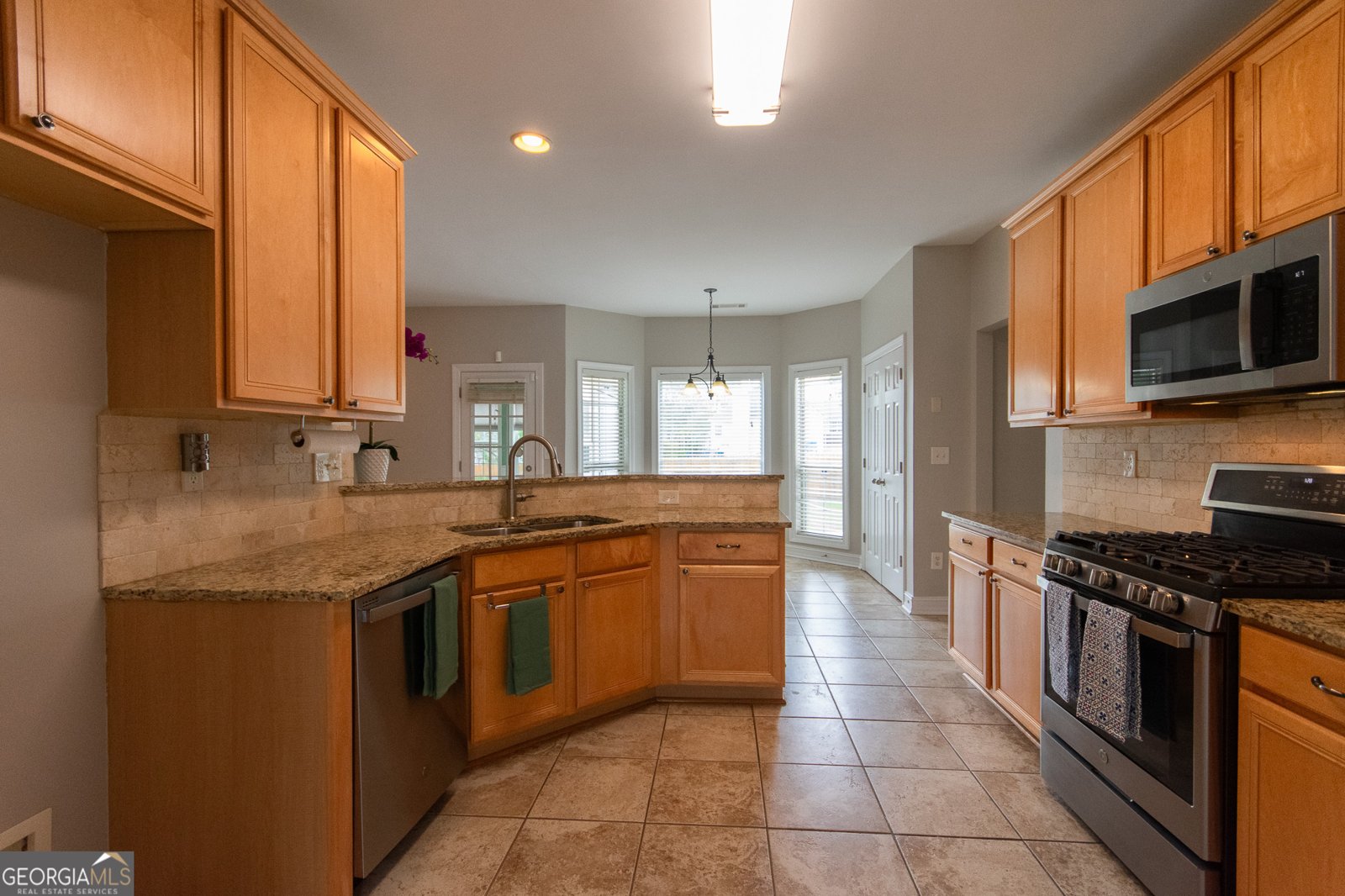 2373 Hampton Park Drive Buford - Photo 8