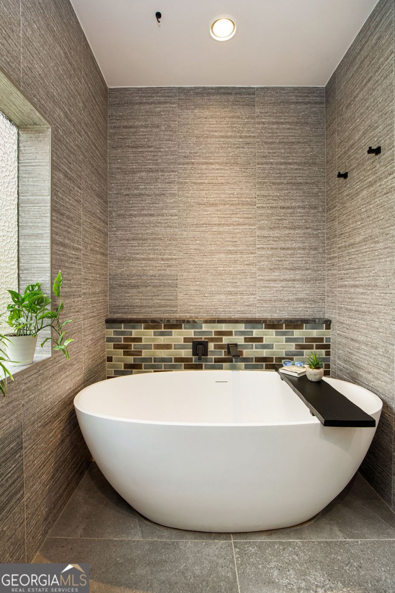 50 Glen Oaks Drive sandy springs - Photo 37