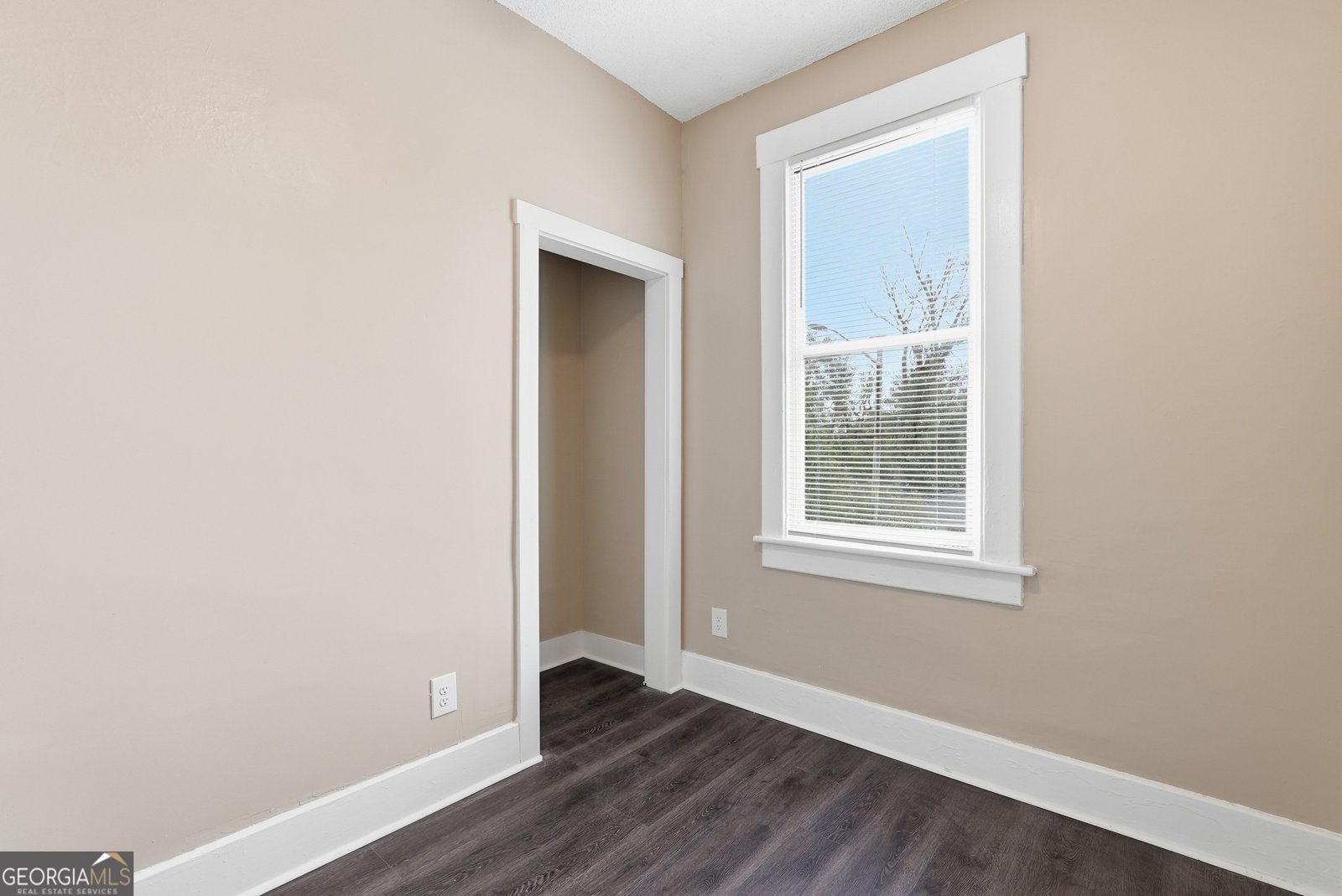 716 38th Street Savannah - Photo 16