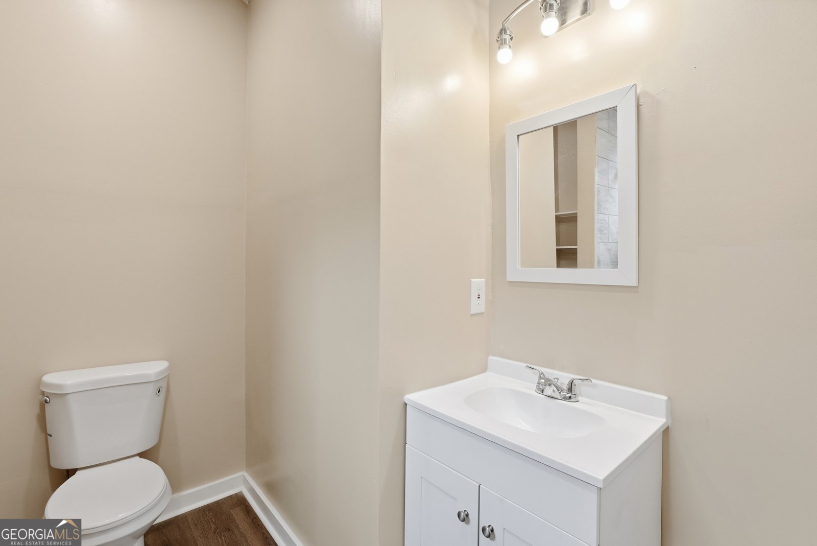 716 38th Street Savannah - Photo 24