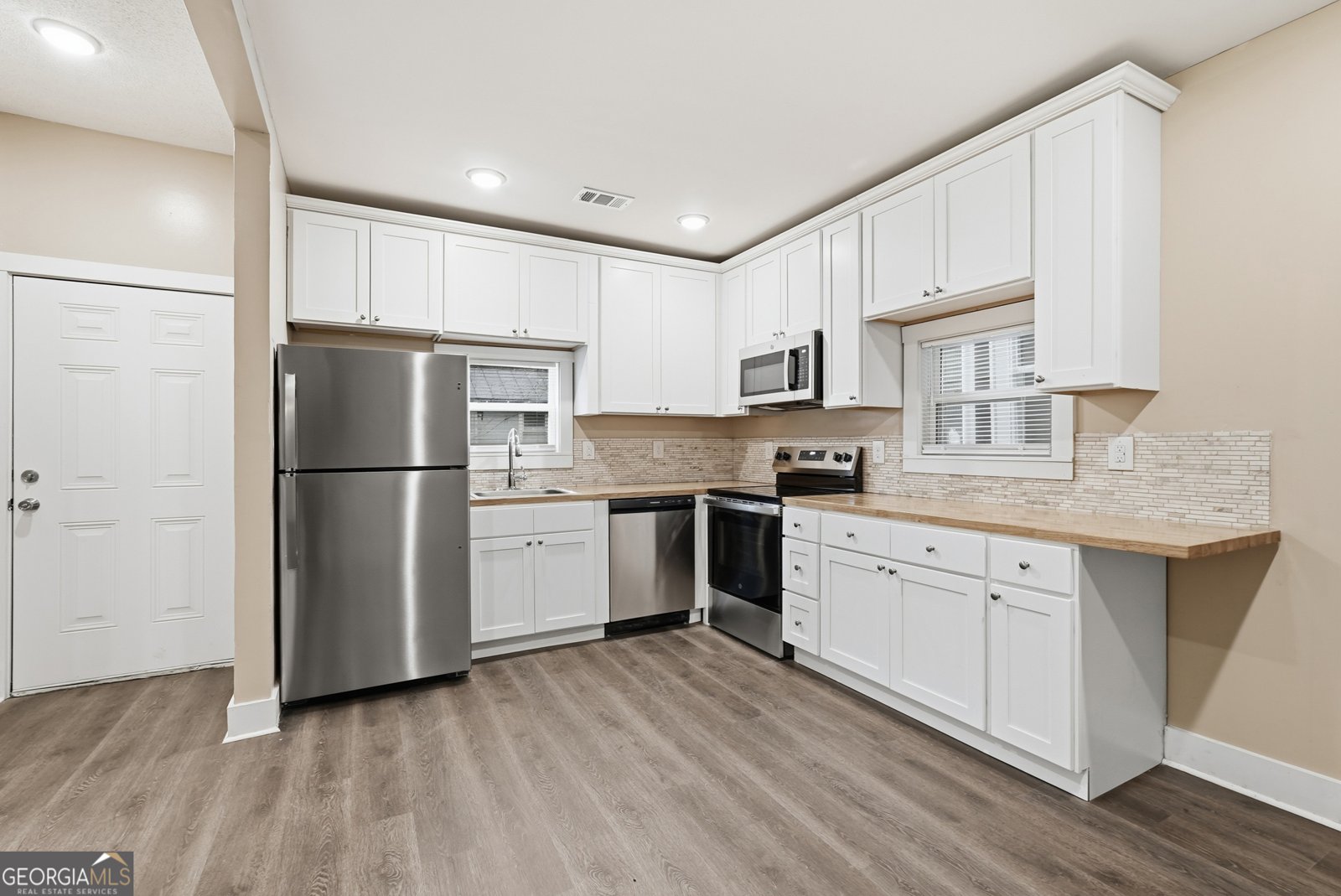 716 38th Street Savannah - Photo 6