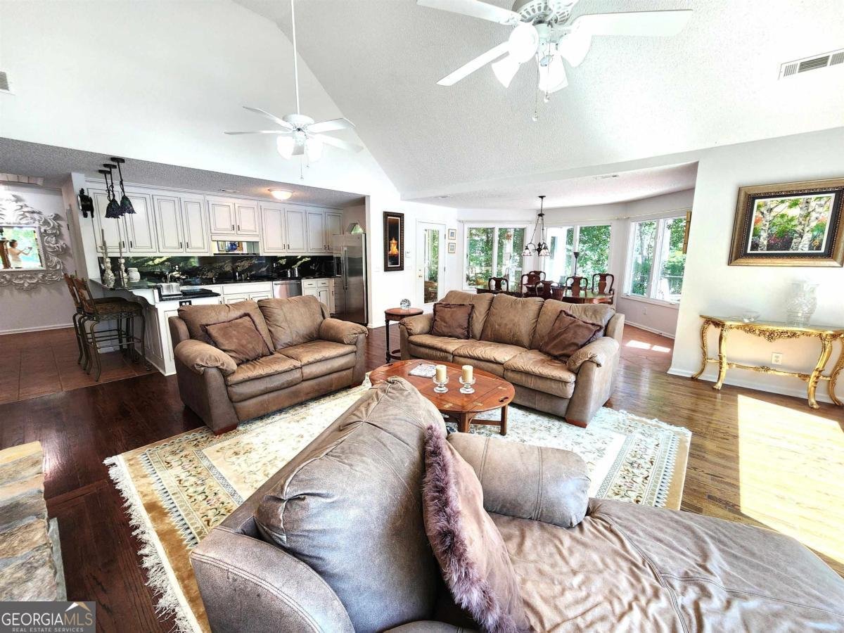 1570 Pointe Royal Road Greensboro - Photo 11