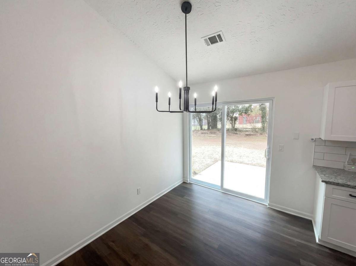 673 Utoy Circle Atlanta - Photo 9