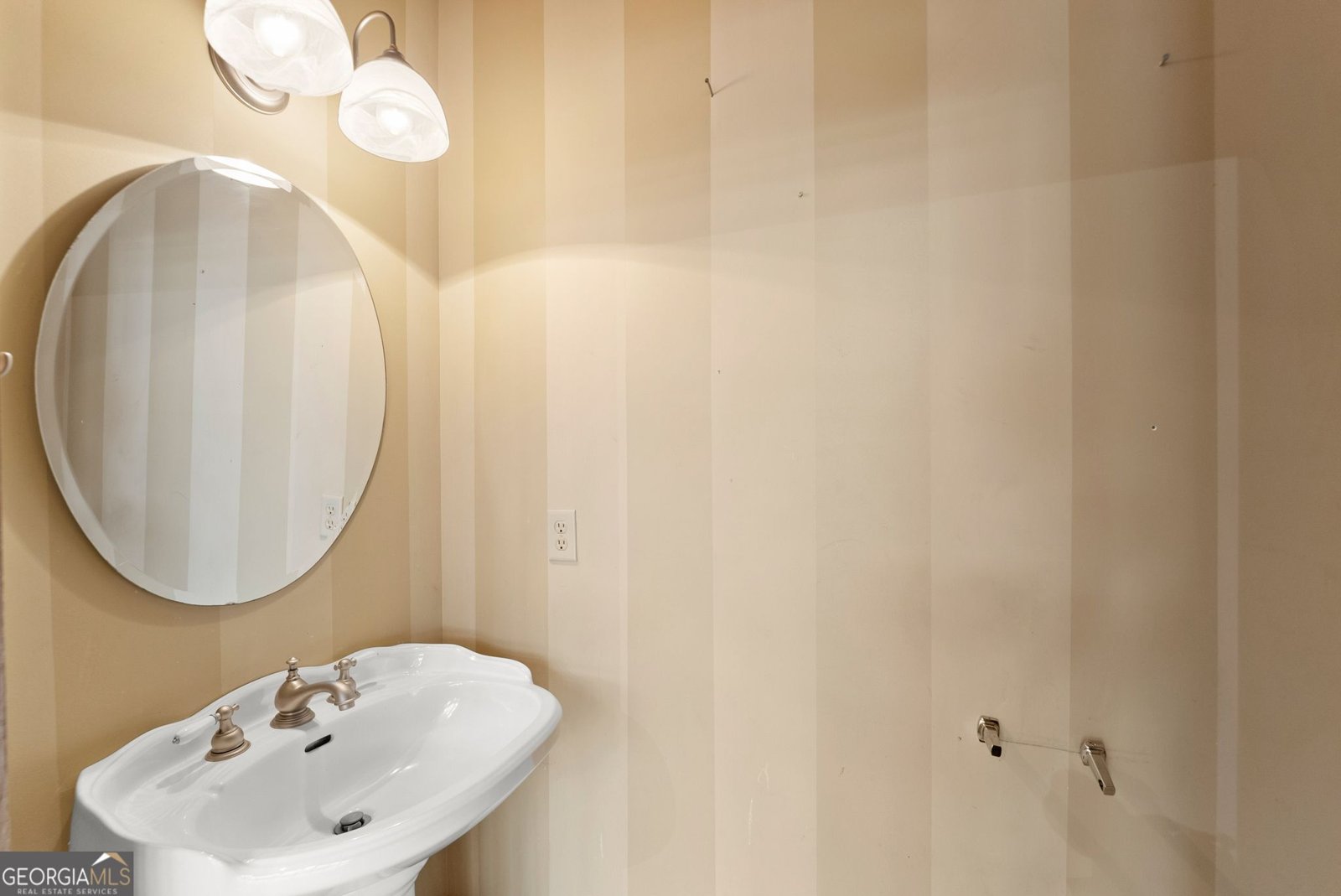 40 Benton Road Jefferson - Photo 14