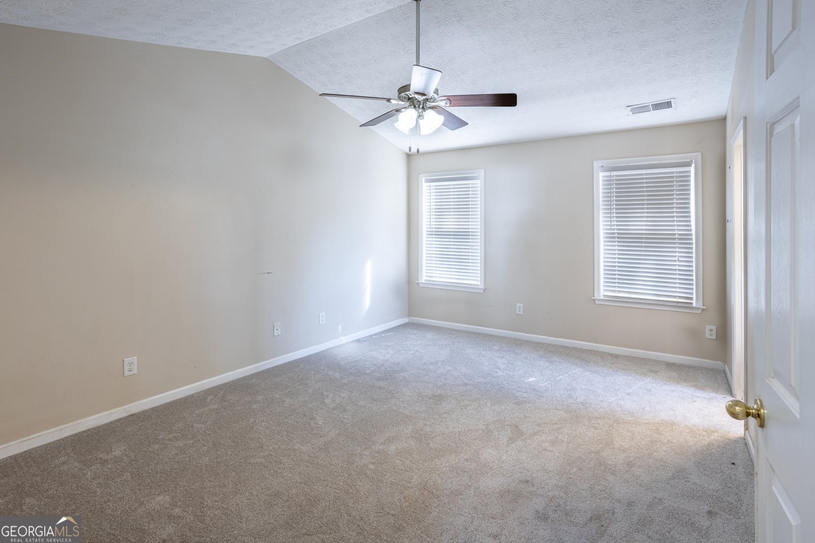 305 Bradford Court Auburn - Photo 15