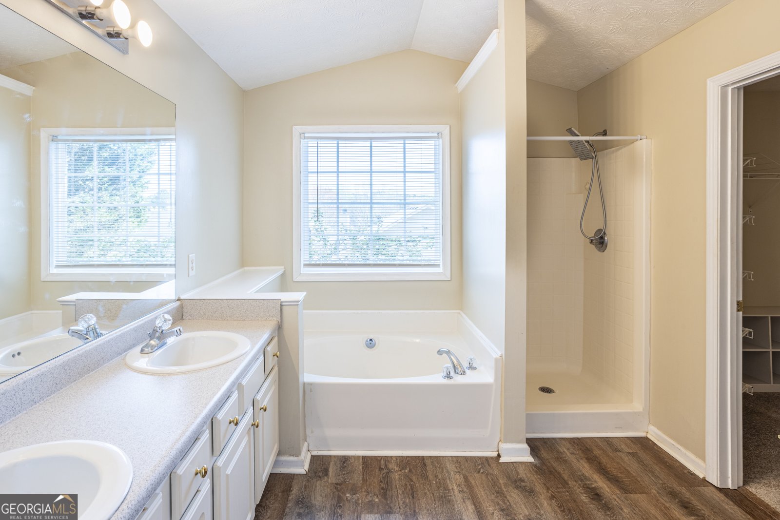 305 Bradford Court Auburn - Photo 18