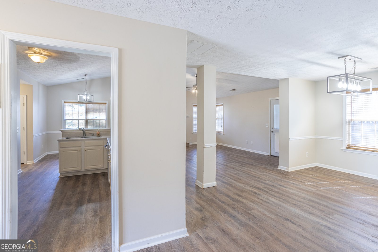 305 Bradford Court Auburn - Photo 6