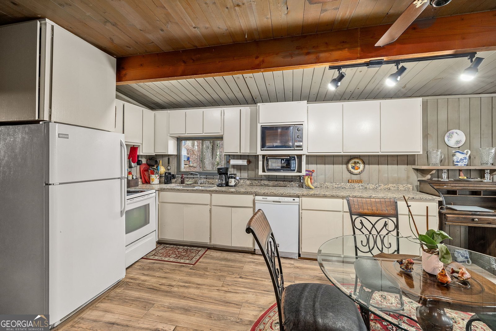 6463 Old Shadburn Ferry Road Buford - Photo 10