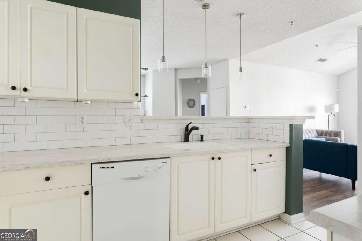 703 Spring Heights Lane Smyrna - Photo 9