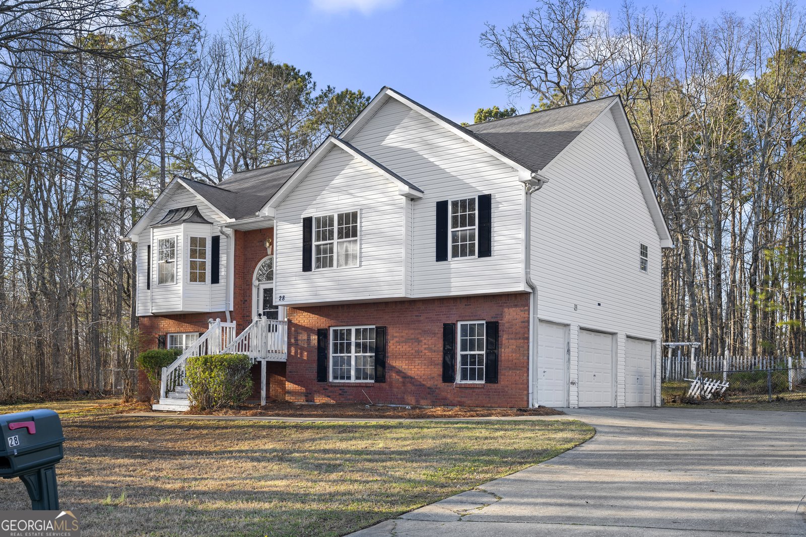 28 Greatwood Drive White - Photo 1