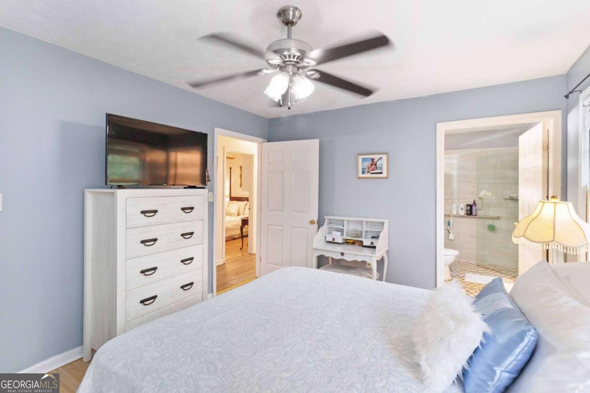 6428 PARADISE POINT Road Flowery Branch - Photo 11