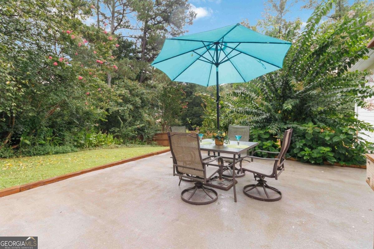 6428 PARADISE POINT Road Flowery Branch - Photo 15