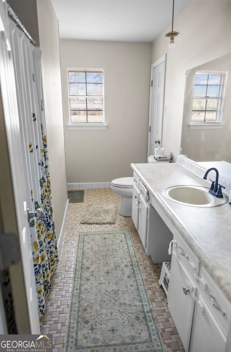 210 Parkway Drive Sylvania - Photo 12