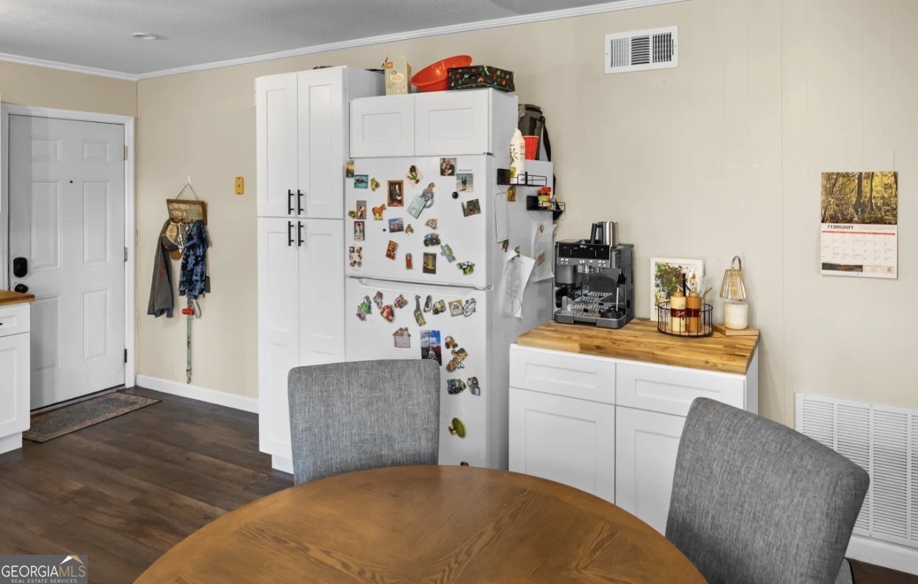 210 Parkway Drive Sylvania - Photo 7