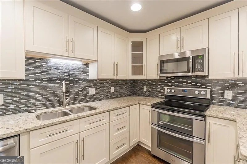 1885 D Youville Lane Brookhaven - Photo 9