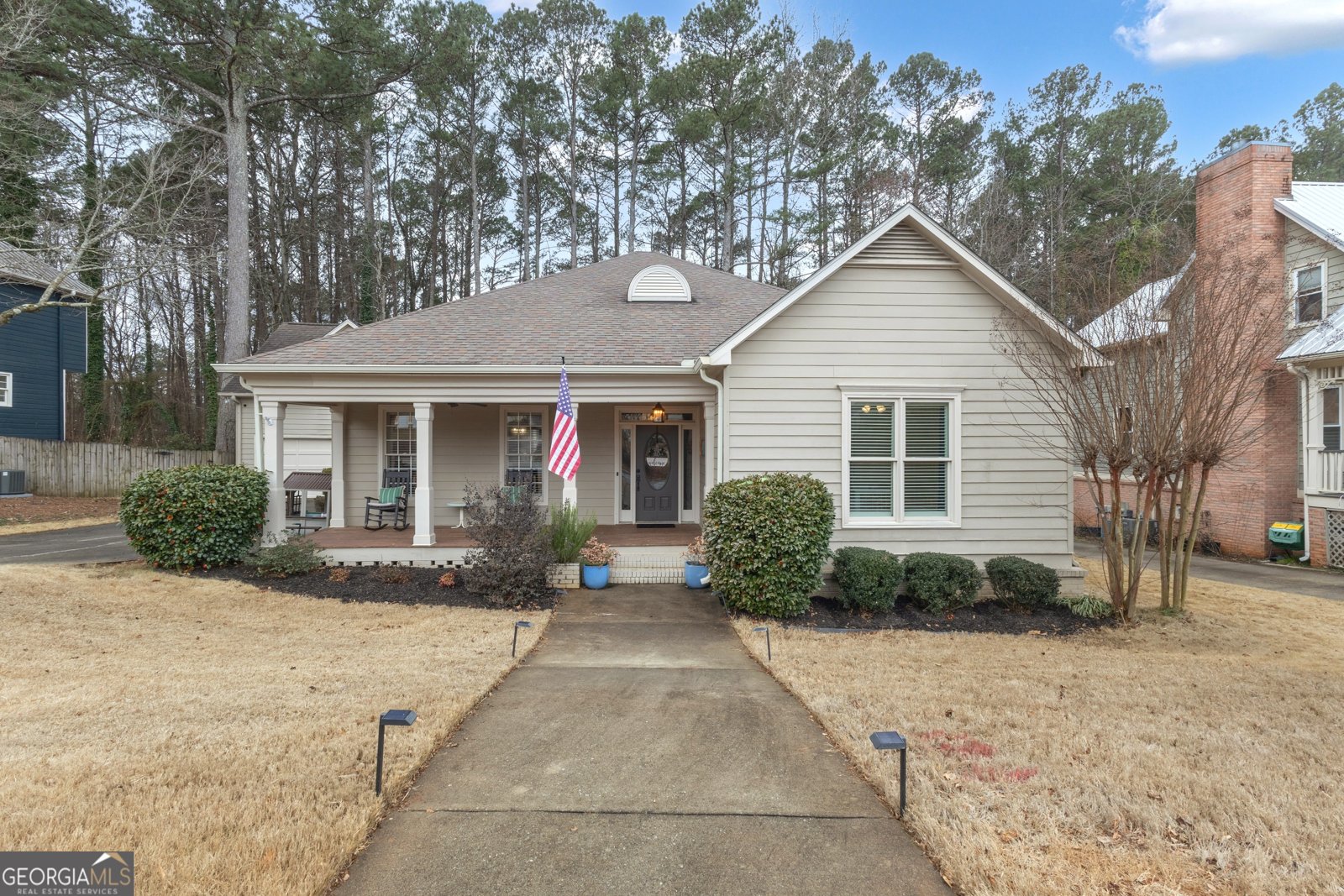 105 Honeysuckle Lane Peachtree City - Photo 1