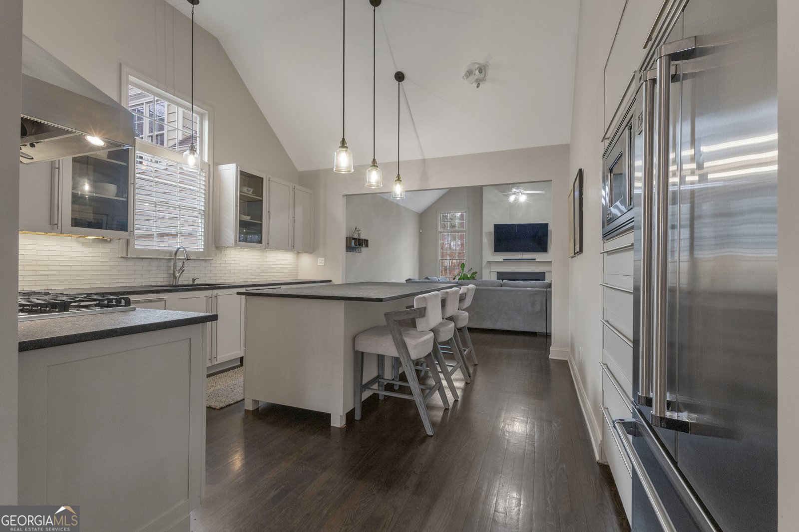 105 Honeysuckle Lane Peachtree City - Photo 6