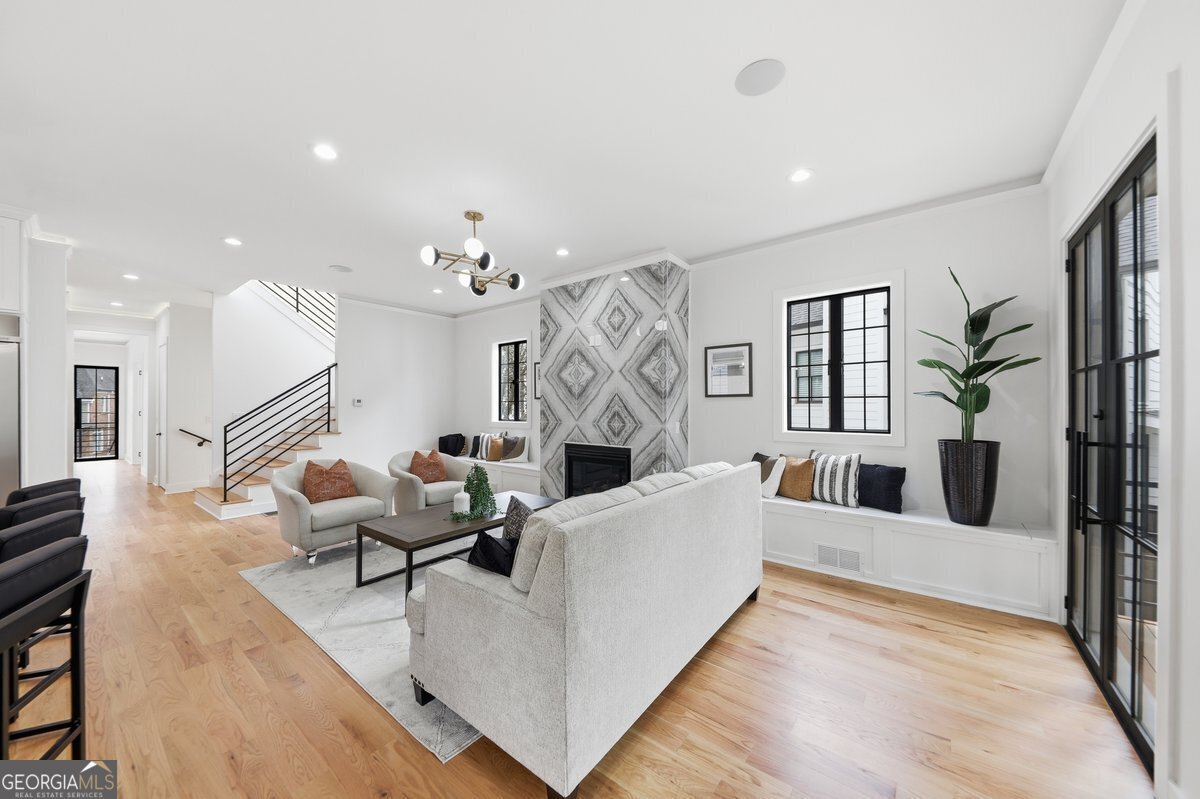 1385 Sylvan Circle Brookhaven - Photo 7