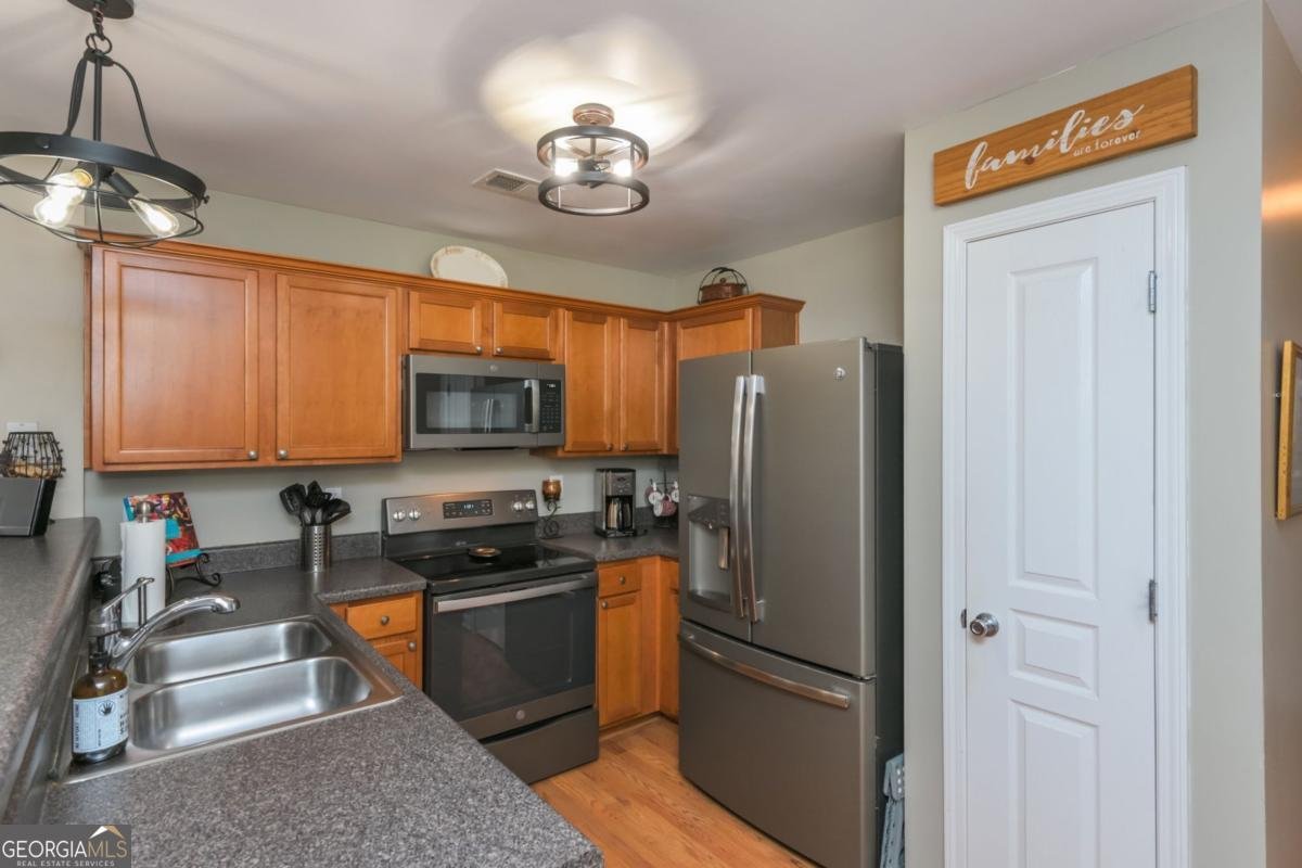 126 Oakview Passage Canton - Photo 10