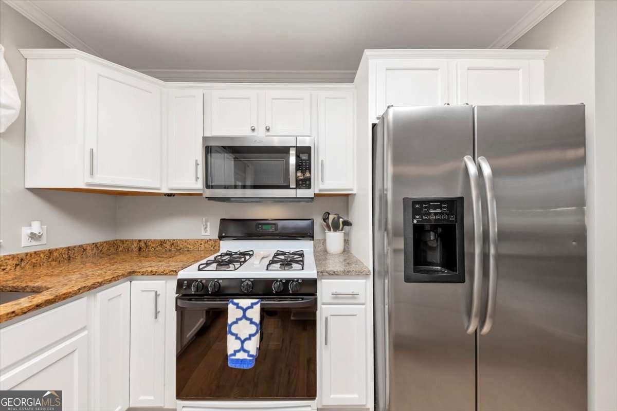 1995 Tara Court Kennesaw - Photo 11