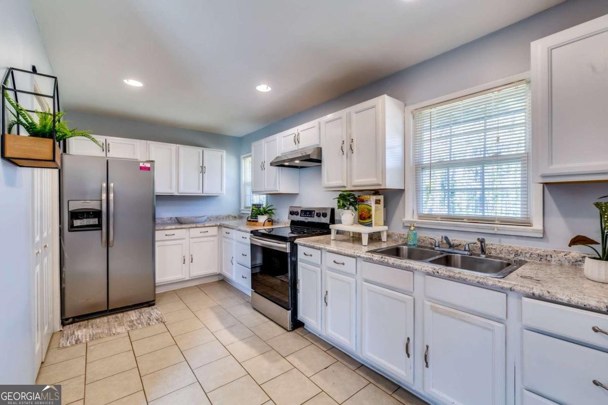 1584 Hairston Road Stone Mountain - Photo 13