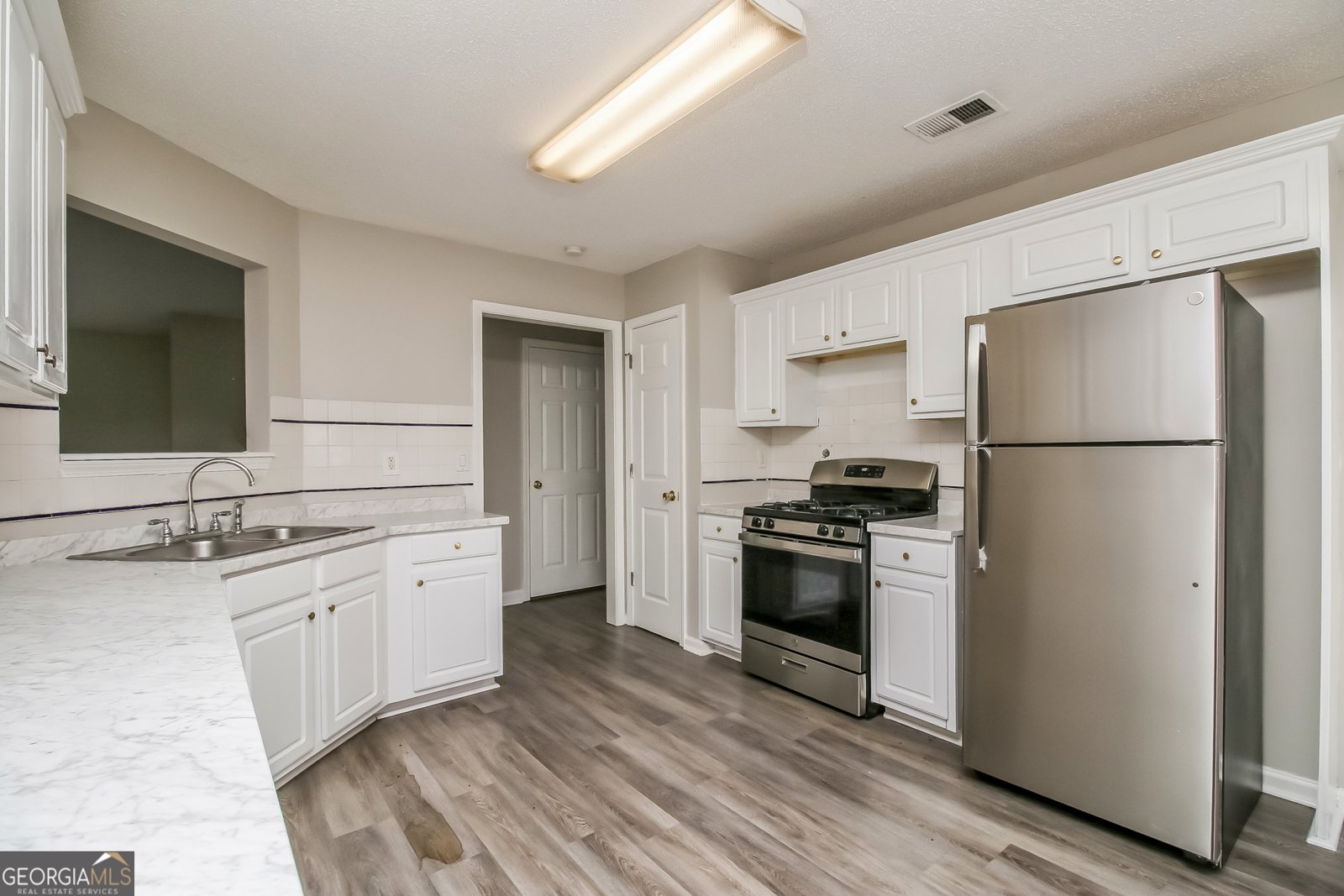 6055 Yellowood Court Atlanta - Photo 7