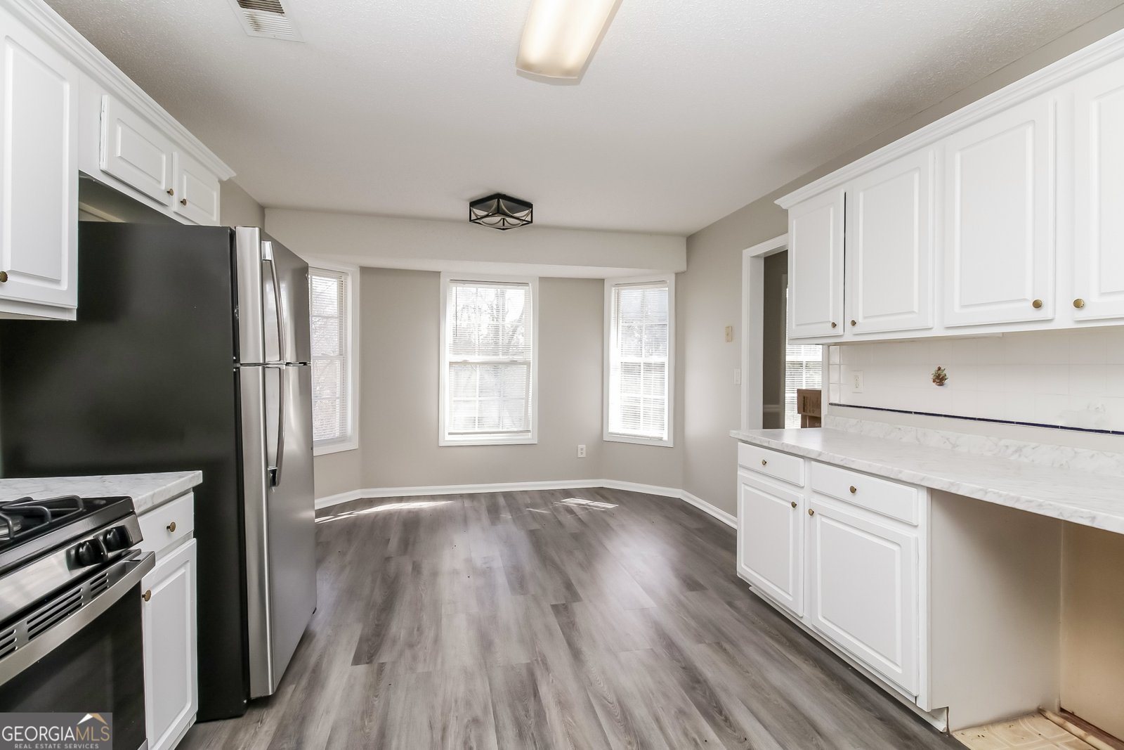 6055 Yellowood Court Atlanta - Photo 8