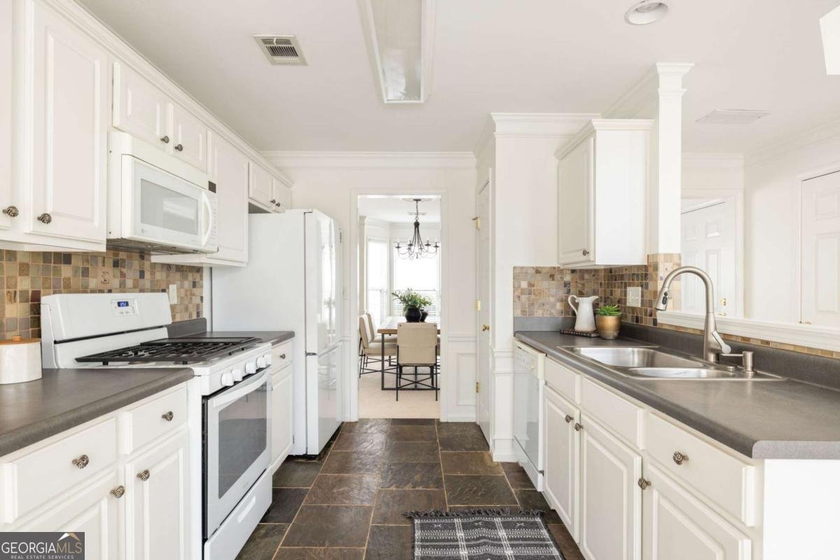 200 Persimmon Trail Woodstock - Photo 11