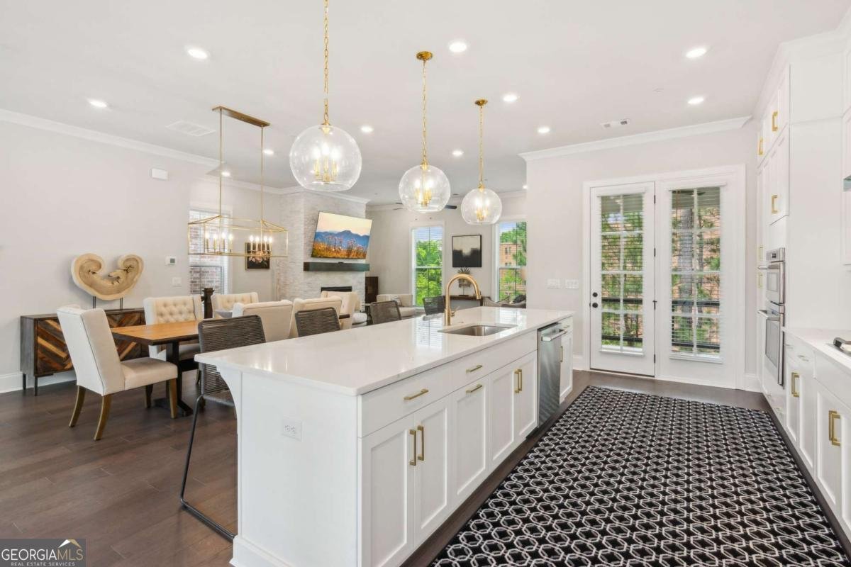 427 Burton Drive Alpharetta - Photo 12