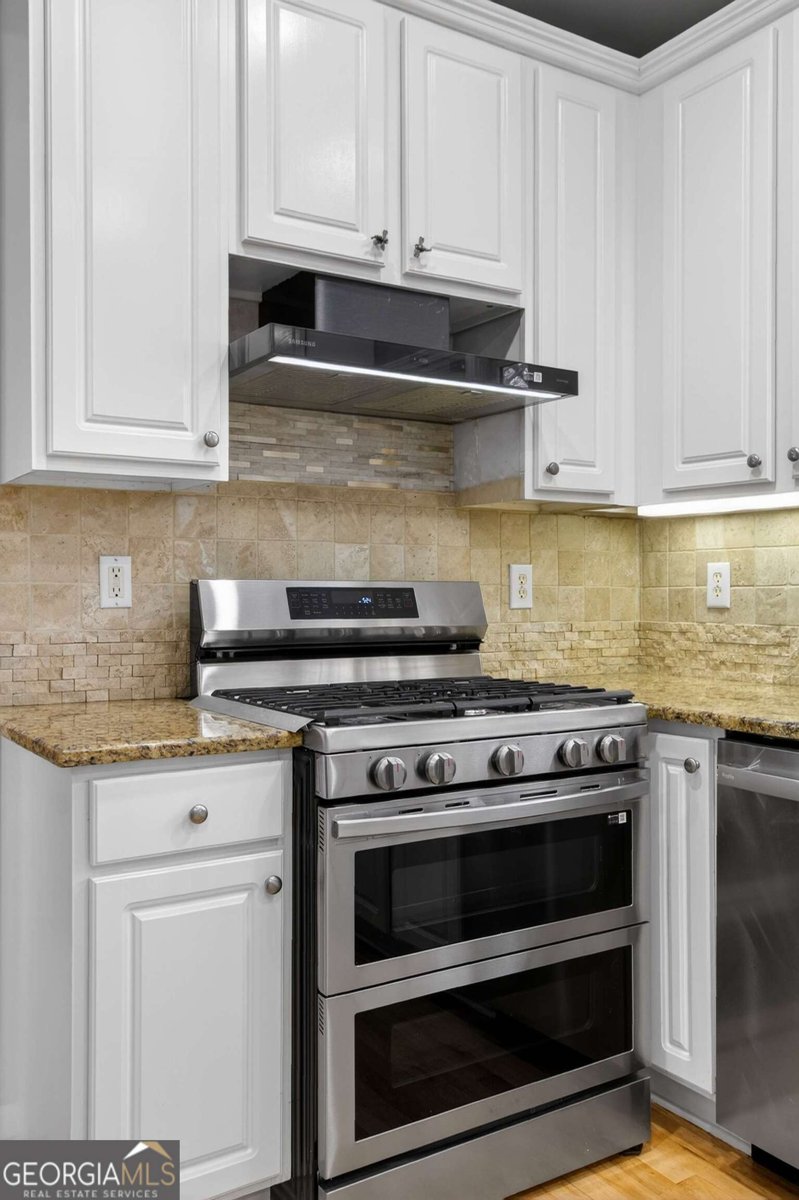 10950 Regal Forest Drive Johns Creek - Photo 17