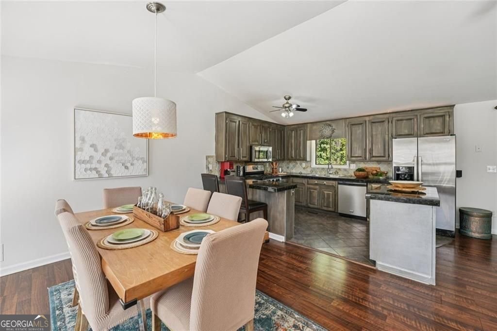 407 Hobo Lane Woodstock - Photo 12