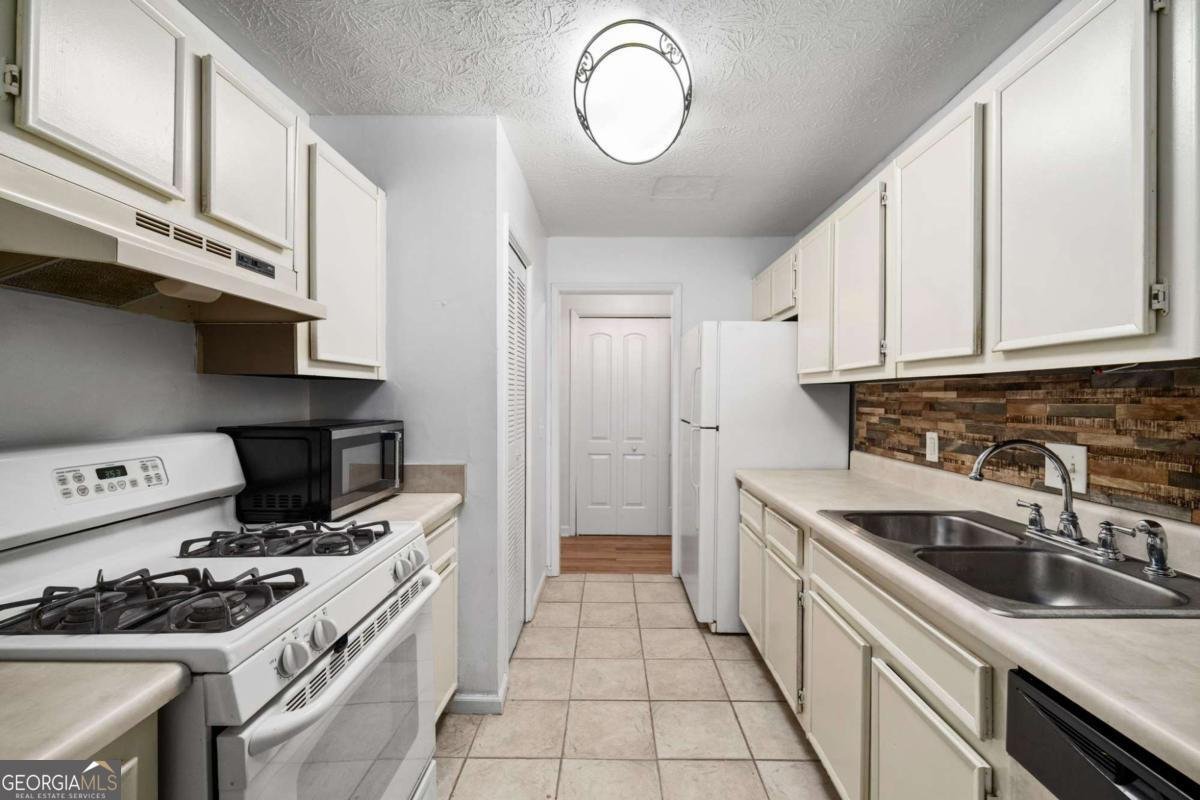 4013 Lake Pointe Circle Roswell - Photo 10