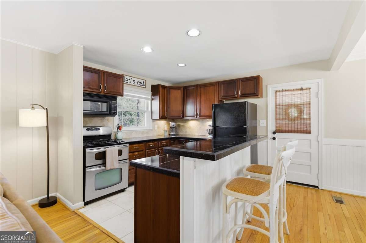 2349 Engineers Drive Marietta - Photo 6