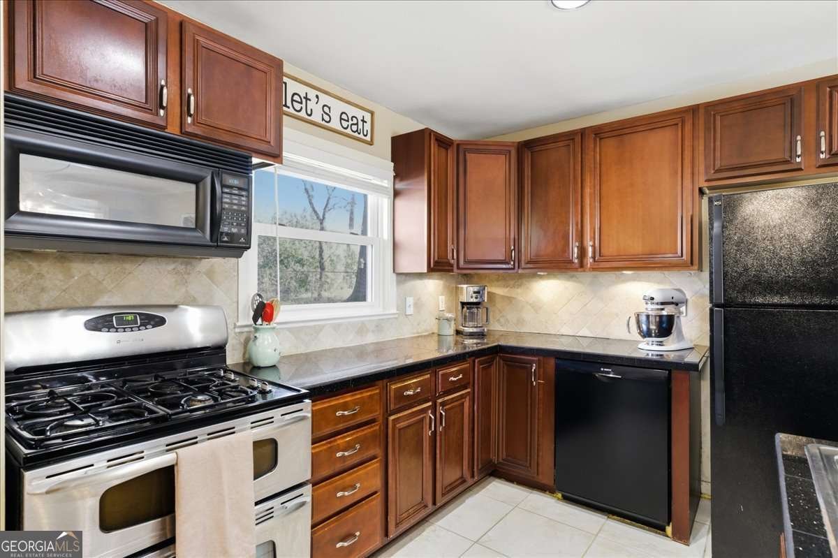 2349 Engineers Drive Marietta - Photo 8