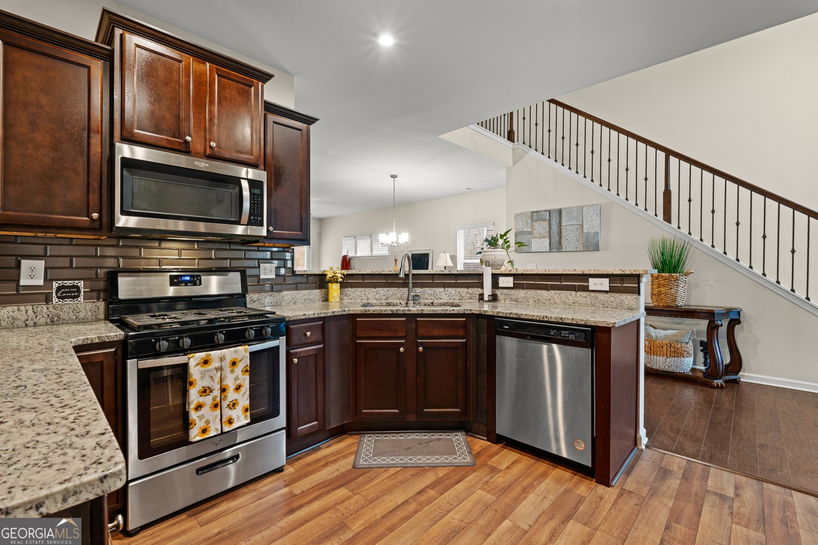 1053 Shadow Glen Drive Fairburn - Photo 11