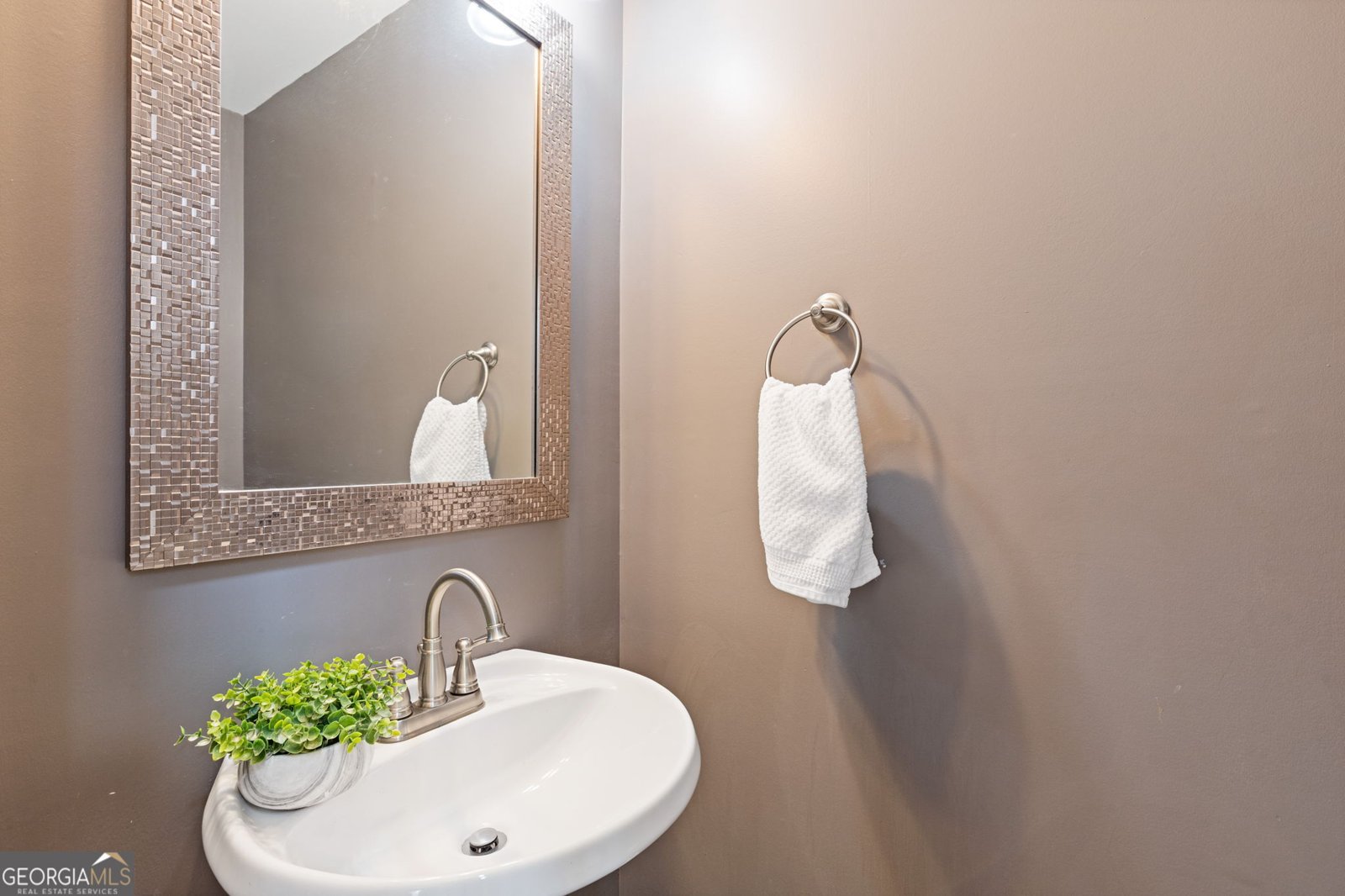 2120 Blackhawk Trail Lawrenceville - Photo 7