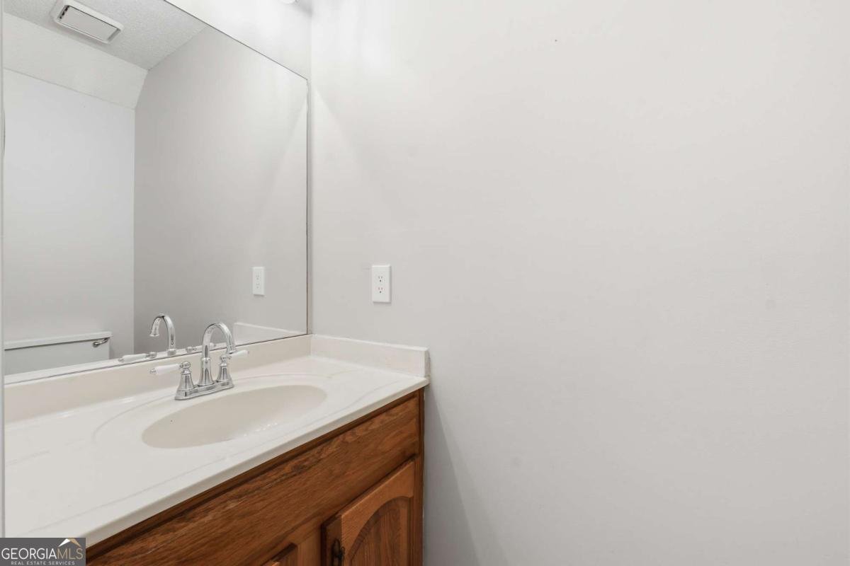 2090 Fairways Court Kennesaw - Photo 11